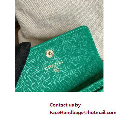 Chanel Gold-Tone Cutout CC Logo Flap Card Holder AP3187 in Grained Calfskin Green