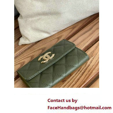 Chanel Gold-Tone Metal Logo Flap Card Holder AP3047 in Grained Calfskin Green