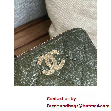 Chanel Gold-Tone Metal Logo Zip Card Holder AP3045 in Grained Calfskin Green