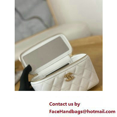 Chanel Small Sweet Heart Vanity Case Bag 81247 in Grained Calfskin White