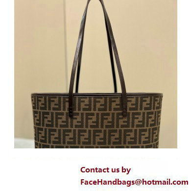 Fendi Vintage Shopping Tote Bag in Brown jacquard FF fabric 8338