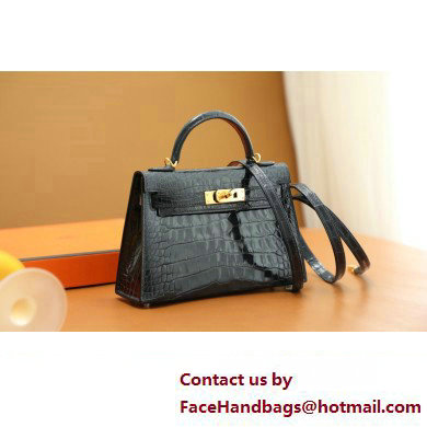 Hermes Mini Kelly II Handbag in alligator leather bleu baltique with gold hardware(handmade)