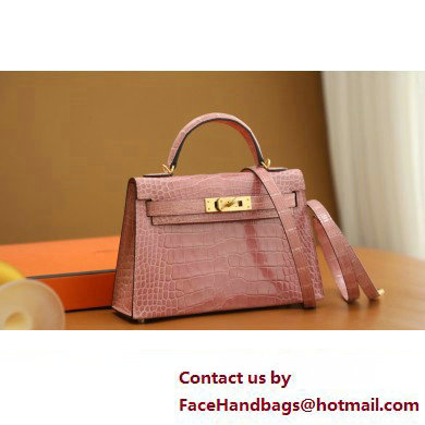 Hermes Mini Kelly II Handbag in alligator leather pink with gold hardware(handmade)