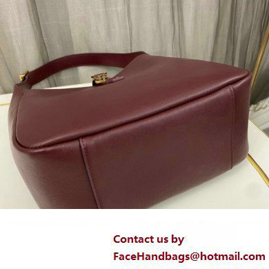 Saint Laurent le 5 à 7 supple small Bag in grained leather 713938 Burgundy