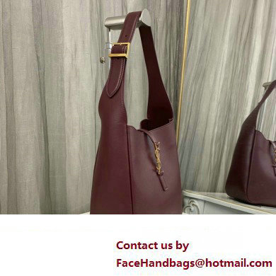 Saint Laurent le 5 à 7 supple small Bag in grained leather 713938 Burgundy