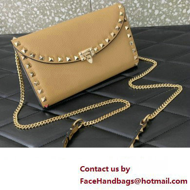 Valentino Rockstud Wallet With Chain in Grainy Calfskin Beige 2024