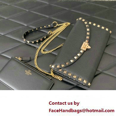 Valentino Rockstud Wallet With Chain in Grainy Calfskin Black 2024