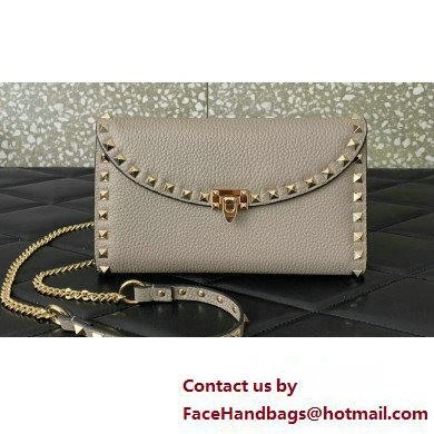 Valentino Rockstud Wallet With Chain in Grainy Calfskin Gray 2024 - Click Image to Close