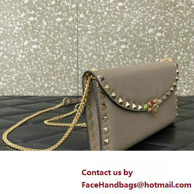 Valentino Rockstud Wallet With Chain in Grainy Calfskin Gray 2024