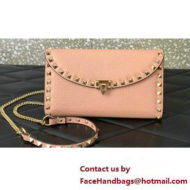 Valentino Rockstud Wallet With Chain in Grainy Calfskin Nude Pink 2024