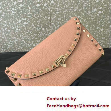 Valentino Rockstud Wallet With Chain in Grainy Calfskin Nude Pink 2024