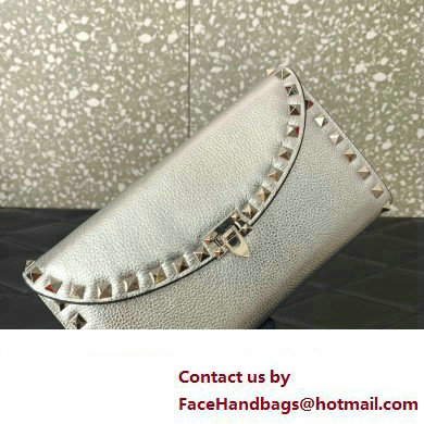 Valentino Rockstud Wallet With Chain in Grainy Calfskin Silver 2024