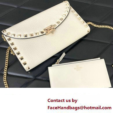 Valentino Rockstud Wallet With Chain in Grainy Calfskin White 2024