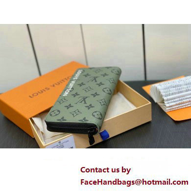 louis vuitton Zippy Vertical Wallet M82799 green 2023