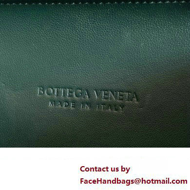 Bottega Veneta Knot With Chain Padded Intreccio leather minaudiere Bag Emerald green 2024