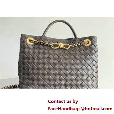 Bottega Veneta Medium Andiamo Intrecciato leather top handle Bag FONDANT With Chain 2024