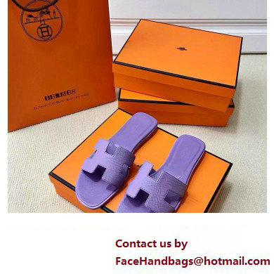 Hermes Oran Flat slippers in epsom leather violet