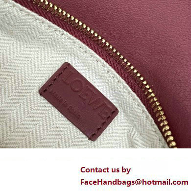 LOEWE Small Puzzle bag in in classic calfskin burgundy 2024