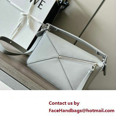 LOEWE Small Puzzle bag in in classic calfskin gray 2024