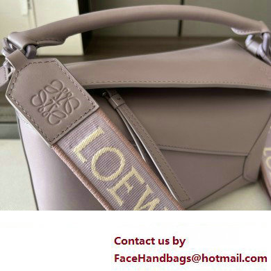 LOEWE Small Puzzle bag in satin calfskin lavender 2024