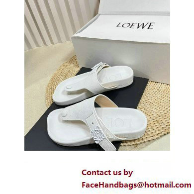 Loewe Ease toe post Women/Men sandals in goatskin White 2024