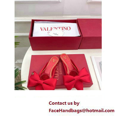 Valentino Un Chateau Bow Flat Mules Satin Red 2024 - Click Image to Close