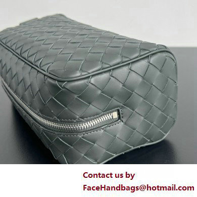 Bottega Veneta Intrecciato Travel Pouch dark green 2025