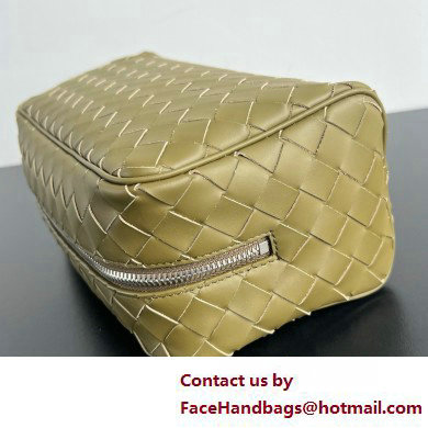 Bottega Veneta Intrecciato Travel Pouch mud 2025