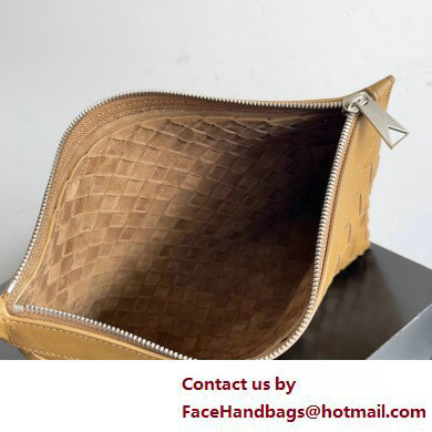 Bottega Veneta Intrecciato leather pouch Clutch Bag Brown