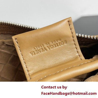 Bottega Veneta Intrecciato leather pouch Clutch Bag Brown