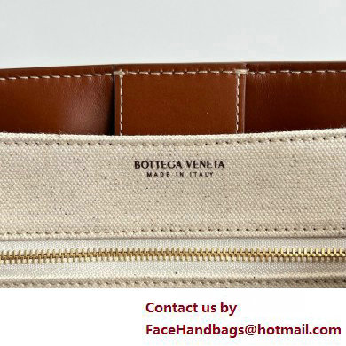 Bottega Veneta MEDIUM Andiamo Top handle bag in weathered leather and canvas 2025