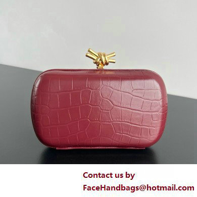 Bottega Veneta crocodile pattern Knot Minaudiere clutch Bag burgundy 2025