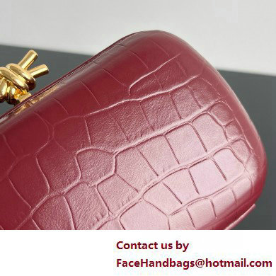 Bottega Veneta crocodile pattern Knot Minaudiere clutch Bag burgundy 2025