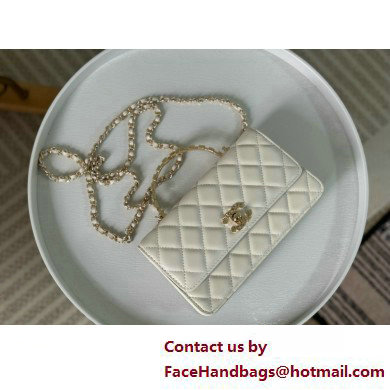 CHANEL LAMBSKIN Clutch with Chain AP3797 white 2025