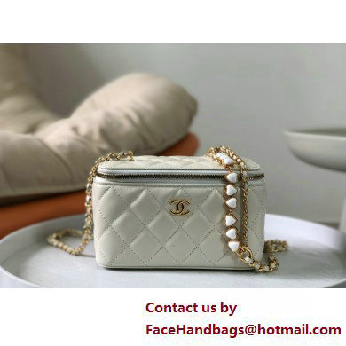 CHANEL Shiny Crumpled Calfskin Clutch with Chain AP3784 white 2025