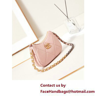 Chanel Shiny Lambskin CHANEL 19 Clutch with Chain Bag AP3763 Nude Pink 2025 - Click Image to Close