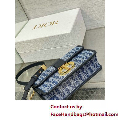 DIOR 30 Montaigne East-West Bag with Chain IN Blue Denim Oblique Jacquard 2025