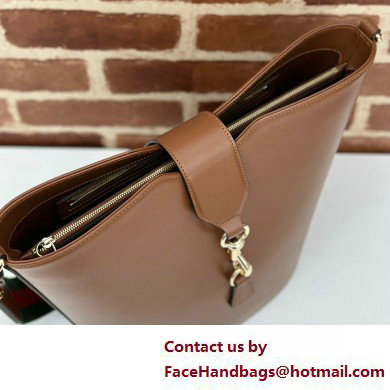 Gucci Medium bucket shoulder bag 782904 leather Brown 2025