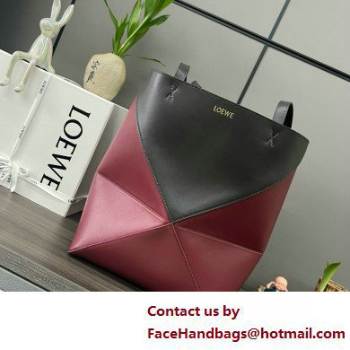 LOEWE Puzzle Fold Tote in shiny calfskin 052316 black/burgundy 2025