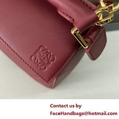 LOEWE Small Puzzle bag in in classic calfskin burgundy 2025