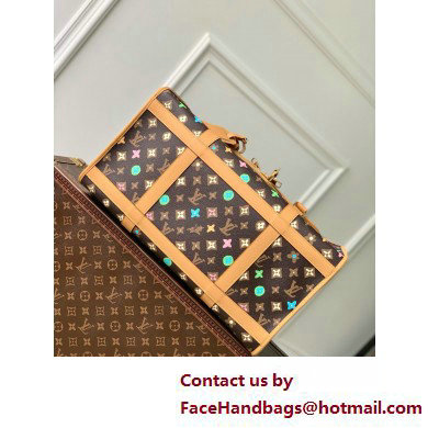 LOUIS VUITTON Dog Bag M47066 2025