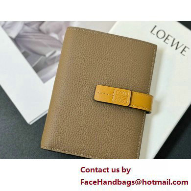 Loewe Medium vertical wallet in soft grained calfskin Camel - Click Image to Close