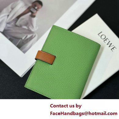 Loewe Medium vertical wallet in soft grained calfskin Green