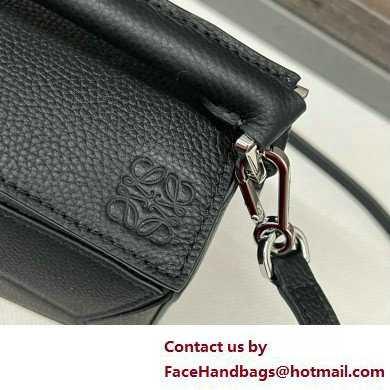 Loewe Mini Puzzle bag in classic calfskin black 2025