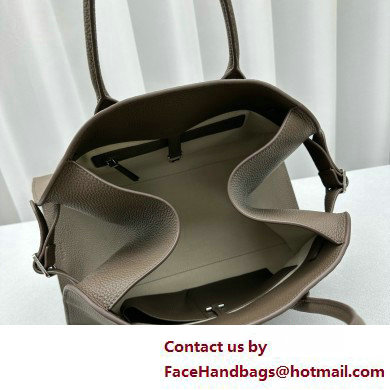 THE ROW MARGAUX 15 BAG IN grained LEATHER etoupe 2025