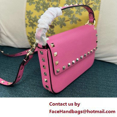 VALENTINO ROCKSTUD GRAINY CALFSKIN POUCH FUCHSIA 2025 - Click Image to Close