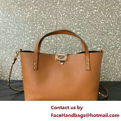 VALENTINO SMALL ROCKSTUD GRAINY CALFSKIN BAG WITH CONTRASTING LINING brown 2025 - Click Image to Close