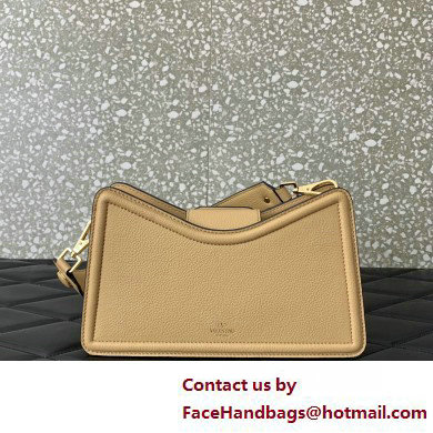 Valentino VLogo Leather shoulder bag in grainy calfskin Beige 2025