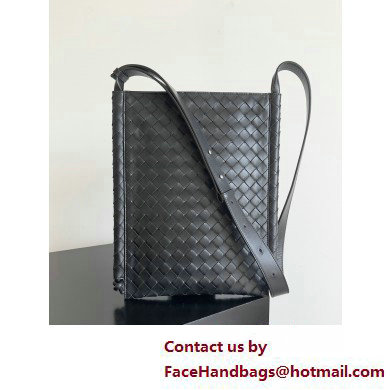 bottega veneta Large Flat Loop cross-body bag black 2025