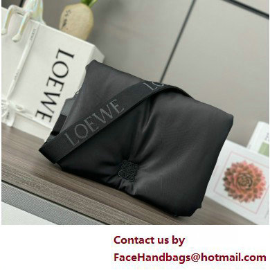 loewe Puffer Goya Messenger in nylon black 2025